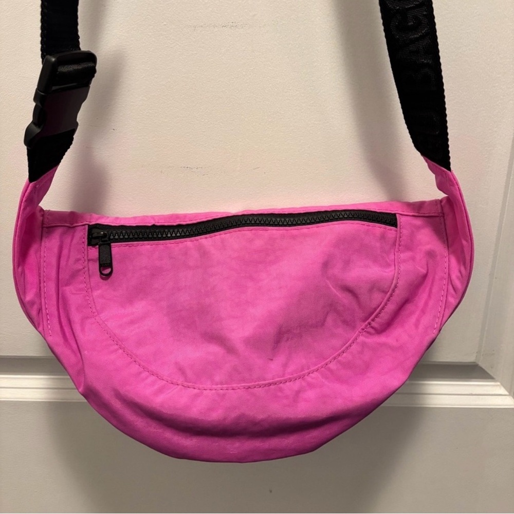 BAGGU Fanny Pack | Pink Crossbody Bag